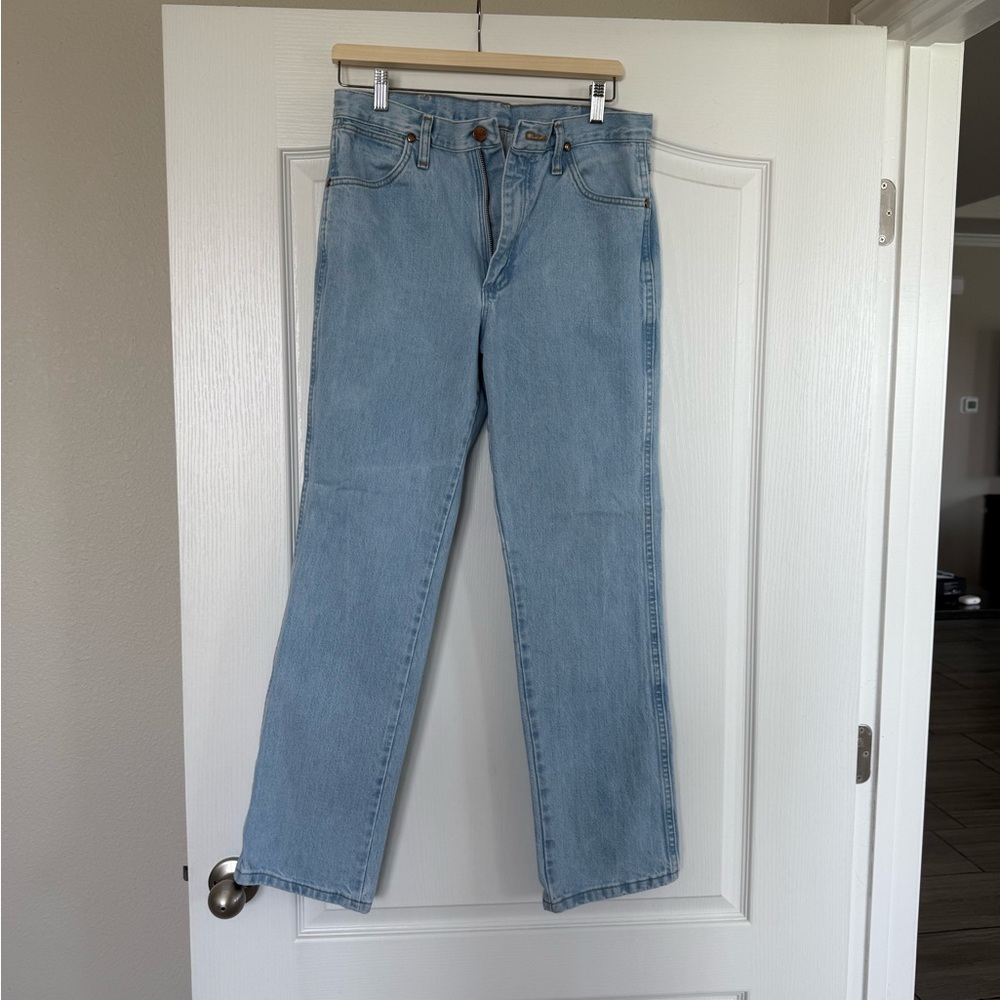 Men’s Wrangler Light Blue Denim Jeans